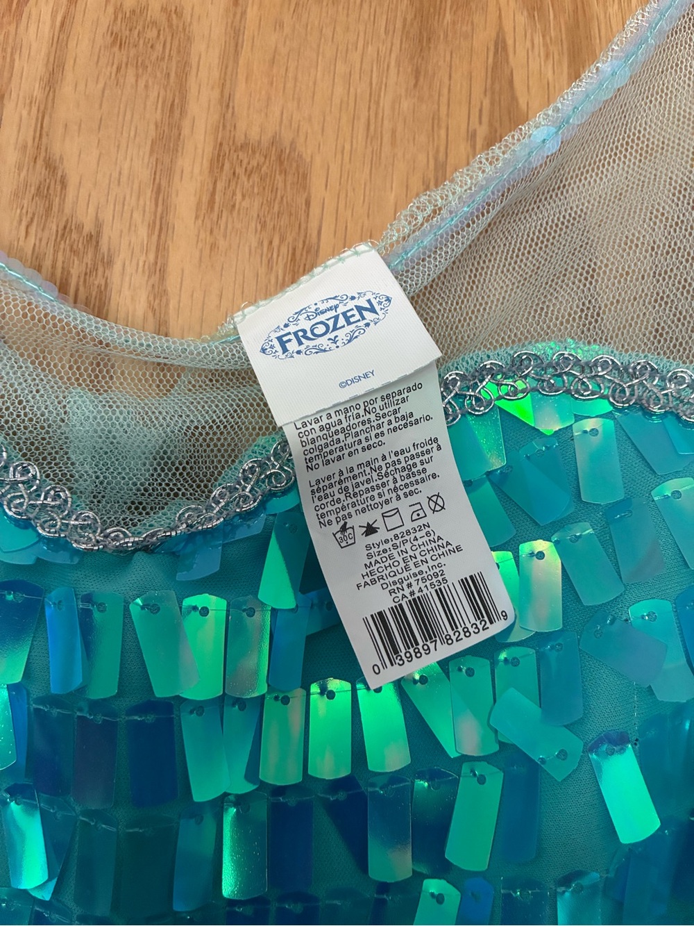 Women’s Disney Frozen Elsa Costume - Picture 3 of 13